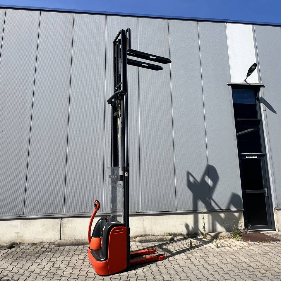 Linde L12 (379) - Stapelaar: afbeelding 5 Linde L12 (379) - Stapelaar: afbeelding 5