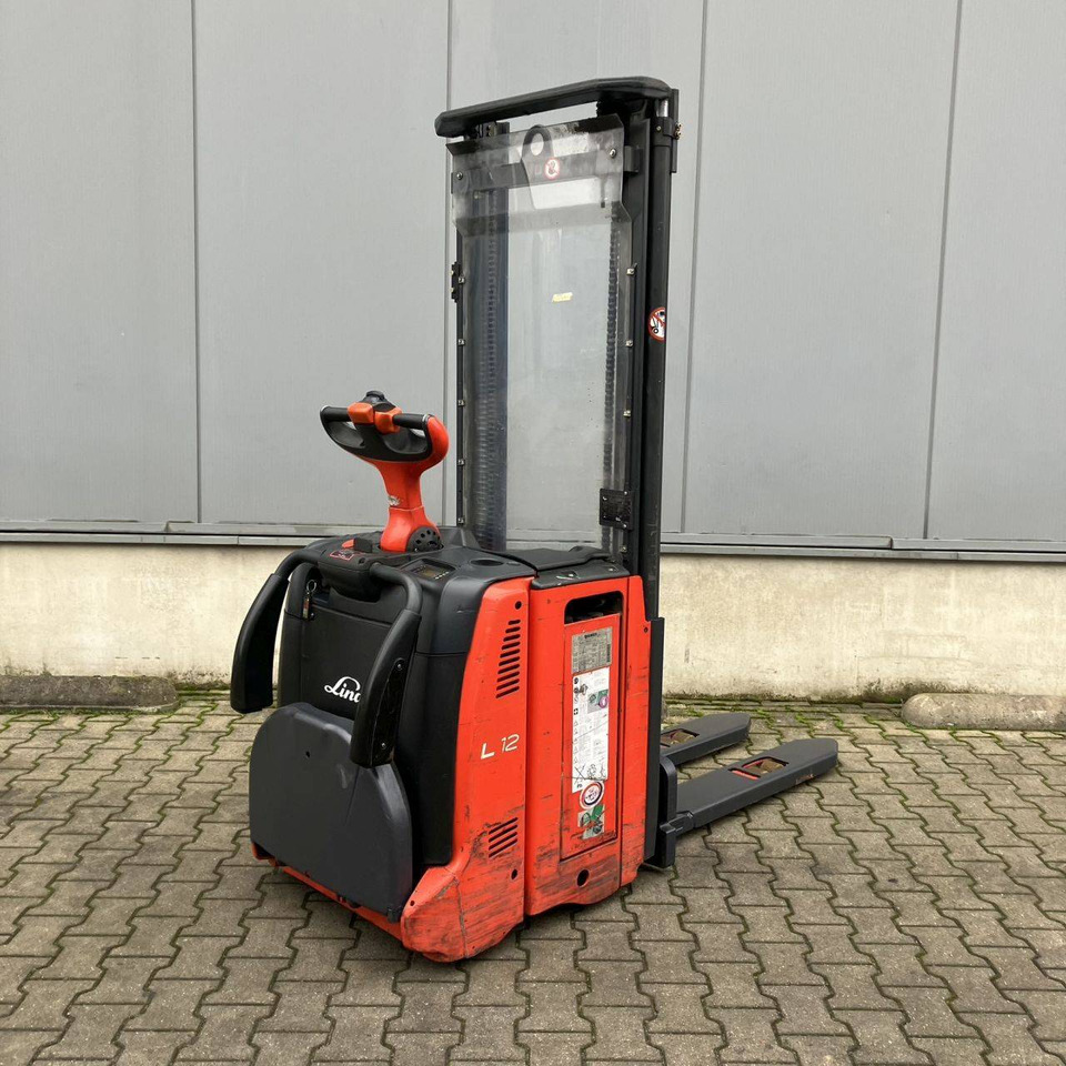 Linde L12AP (133) - Stapelaar: afbeelding 1 Linde L12AP (133) - Stapelaar: afbeelding 1