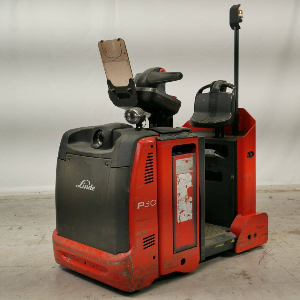 Linde P30C (1190) - Elektrische trekker: afbeelding 1 Linde P30C (1190) - Elektrische trekker: afbeelding 1