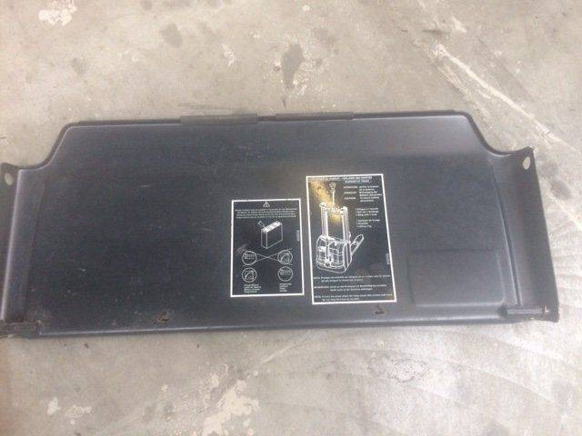 Motor cover for Linde L16, Series 372 - Carrosserie en exterieur voor Intern transport: afbeelding 2 Motor cover for Linde L16, Series 372 - Carrosserie en exterieur voor Intern transport: afbeelding 2