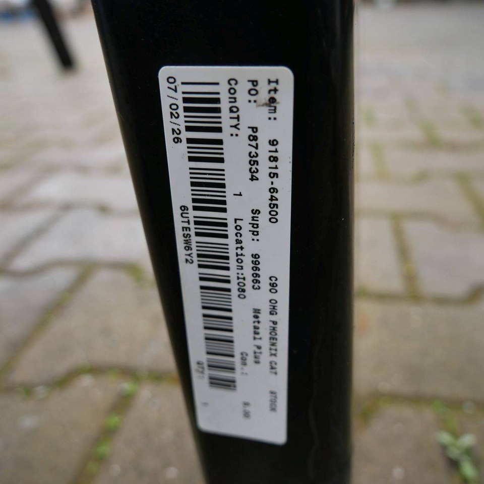 Overhead Guard for Nissan F04/CAT./ Mitsubishi P5000 - Carrosserie en exterieur voor Intern transport: afbeelding 4 Overhead Guard for Nissan F04/CAT./ Mitsubishi P5000 - Carrosserie en exterieur voor Intern transport: afbeelding 4