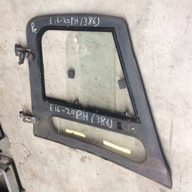 Right door for Linde, Series 386 - Deur en onderdelen voor Intern transport: afbeelding 1 Right door for Linde, Series 386 - Deur en onderdelen voor Intern transport: afbeelding 1