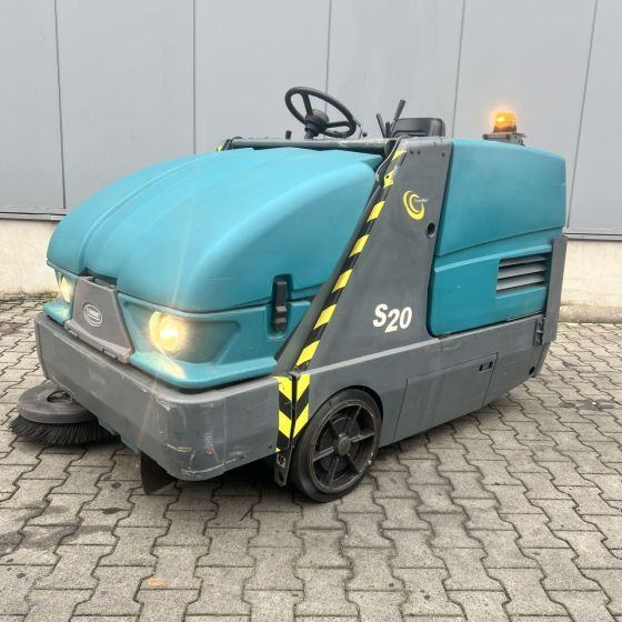 Tennant S20 - Industriële veegmachine: afbeelding 1 Tennant S20 - Industriële veegmachine: afbeelding 1