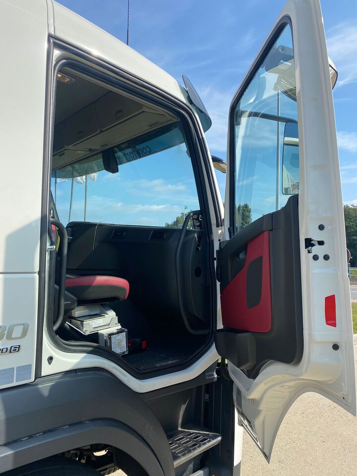 VOLVO FM430HP - Tankwagen: afbeelding 5 VOLVO FM430HP - Tankwagen: afbeelding 5