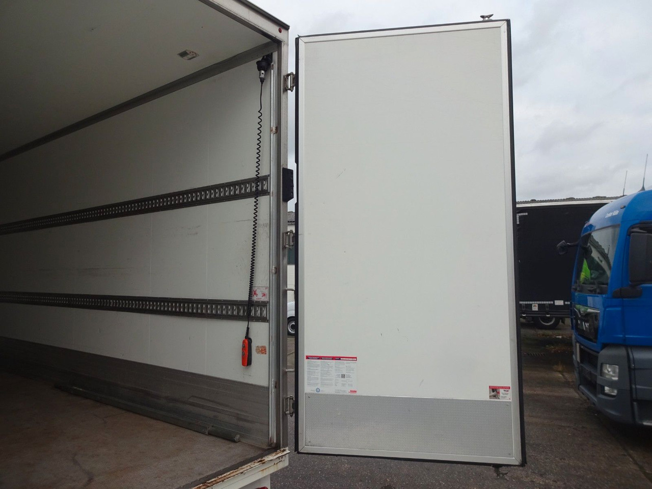 Nieuw Koelwagen vrachtwagen DAF LF 220, 16 T, LBW, doors, air conditioning, automatic, camera: afbeelding 14