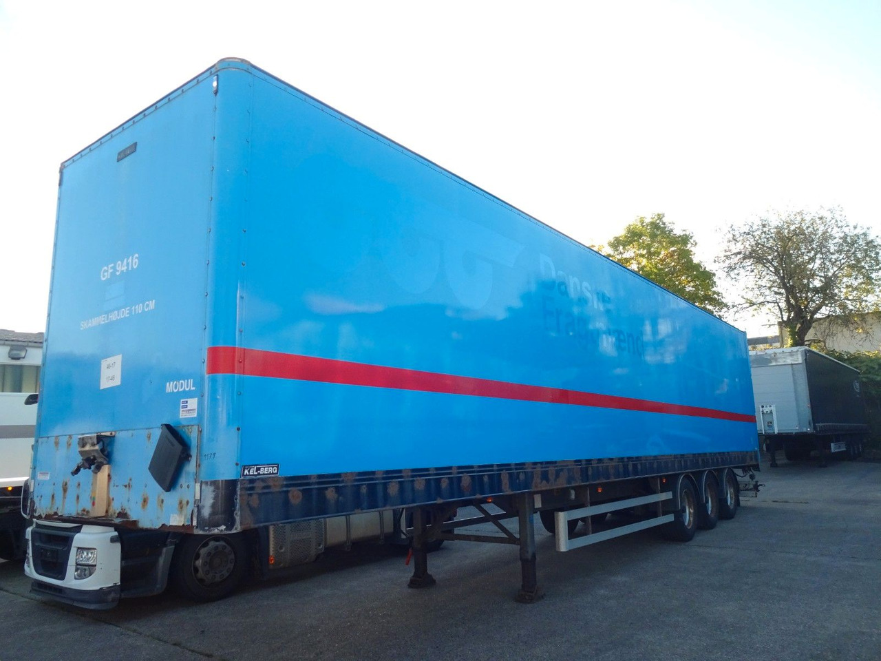 Kel-Berg 3 x Koffer, Doppelstock mit Balken - Gesloten oplegger: afbeelding 2 Kel-Berg 3 x Koffer, Doppelstock mit Balken - Gesloten oplegger: afbeelding 2