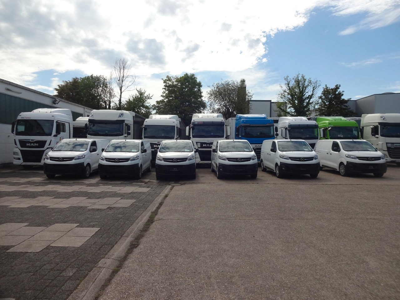 Opel Opel 5 x Vivaro Kasten L1H1, Klima, PDC, - Kleine bestelwagen: afbeelding 1 Opel Opel 5 x Vivaro Kasten L1H1, Klima, PDC, - Kleine bestelwagen: afbeelding 1