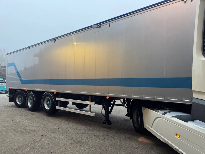 Bulthuis 70m3 Stuuras/Lenkachse Cargo Floor 2 jaar oud! Top conditie - NIEUWE APK - Schuifvloer oplegger: afbeelding 4 Bulthuis 70m3 Stuuras/Lenkachse Cargo Floor 2 jaar oud! Top conditie - NIEUWE APK - Schuifvloer oplegger: afbeelding 4