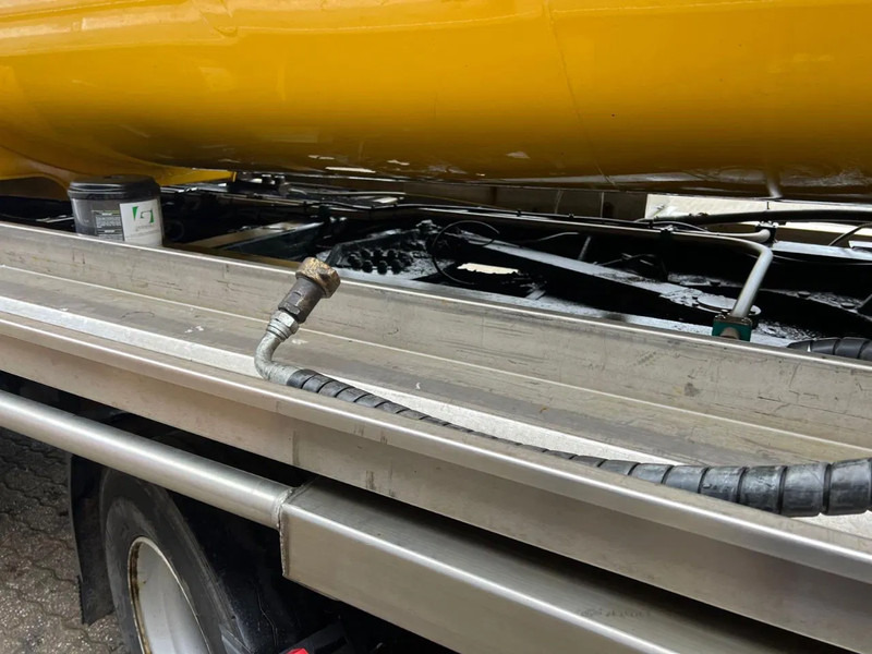 Burg 36m3 Mestoplegger Geijkte weging Bemonstering 2x stuuras - Tankoplegger: afbeelding 5 Burg 36m3 Mestoplegger Geijkte weging Bemonstering 2x stuuras - Tankoplegger: afbeelding 5