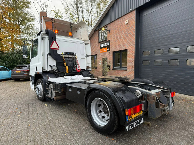 DAF CF 75.250 Handgeschakeld/Manual EURO 3 - Trekker: afbeelding 2 DAF CF 75.250 Handgeschakeld/Manual EURO 3 - Trekker: afbeelding 2