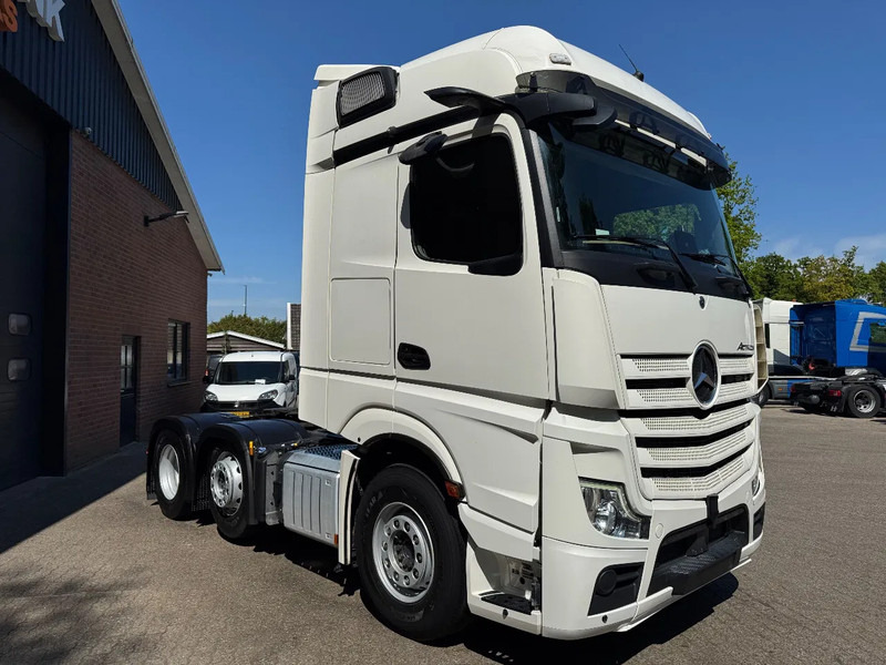 Mercedes-Benz Actros 2545 6X2 Bigspace Gestuurde voorloopas NL Truck 375.020KM - Trekker: afbeelding 2 Mercedes-Benz Actros 2545 6X2 Bigspace Gestuurde voorloopas NL Truck 375.020KM - Trekker: afbeelding 2