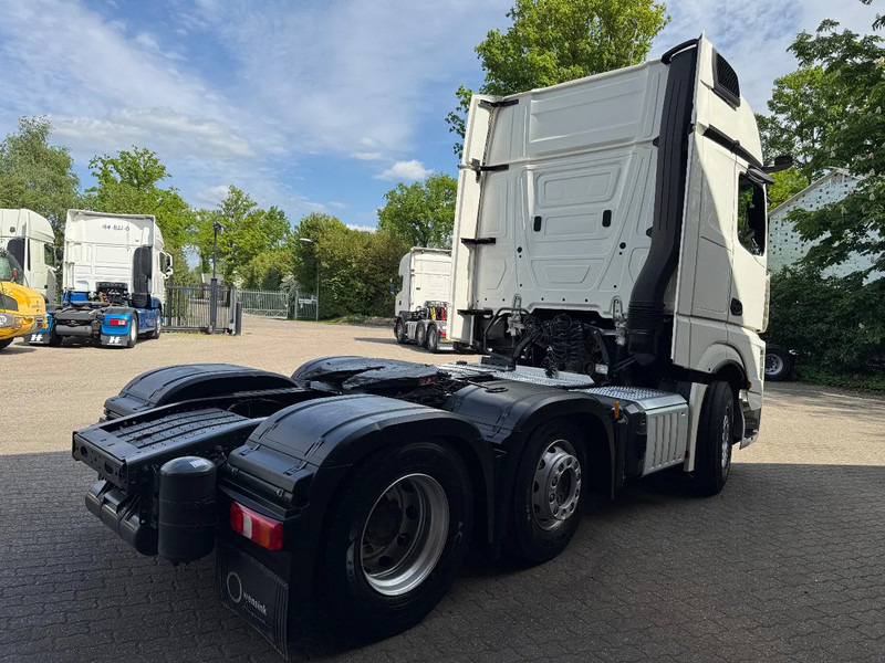 Mercedes-Benz Actros 2545 6X2 Gigaspace Gestuurde voorloopas NL Truck 327.240KM - Trekker: afbeelding 3 Mercedes-Benz Actros 2545 6X2 Gigaspace Gestuurde voorloopas NL Truck 327.240KM - Trekker: afbeelding 3