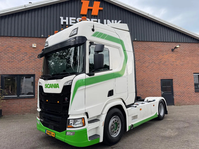 Scania R450 4X2 Standairco LED NL Truck APK/TUV 09/2025 - Trekker: afbeelding 1 Scania R450 4X2 Standairco LED NL Truck APK/TUV 09/2025 - Trekker: afbeelding 1