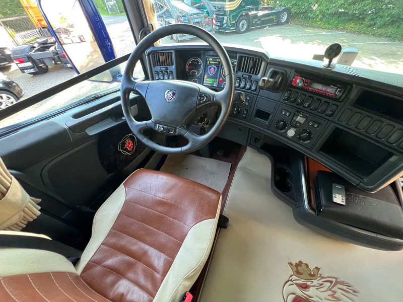 Scania R490 6X2 Topline Standairco 2X tank NL Truck - Trekker: afbeelding 4 Scania R490 6X2 Topline Standairco 2X tank NL Truck - Trekker: afbeelding 4