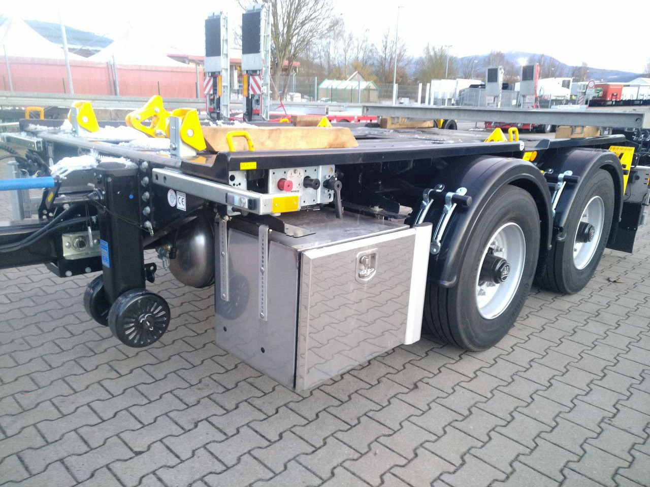 Hüffermann 2-ACHS-MINI-CARRIER MULTIFIX verzinkt NEU BPW Hüffermann 2-ACHS-MINI-CARRIER MULTIFIX verzinkt NEU BPW - Haakarm/ Portaalarm aanhanger: afbeelding 1 Hüffermann 2-ACHS-MINI-CARRIER MULTIFIX verzinkt NEU BPW Hüffermann 2-ACHS-MINI-CARRIER MULTIFIX verzinkt NEU BPW - Haakarm/ Portaalarm aanhanger: afbeelding 1