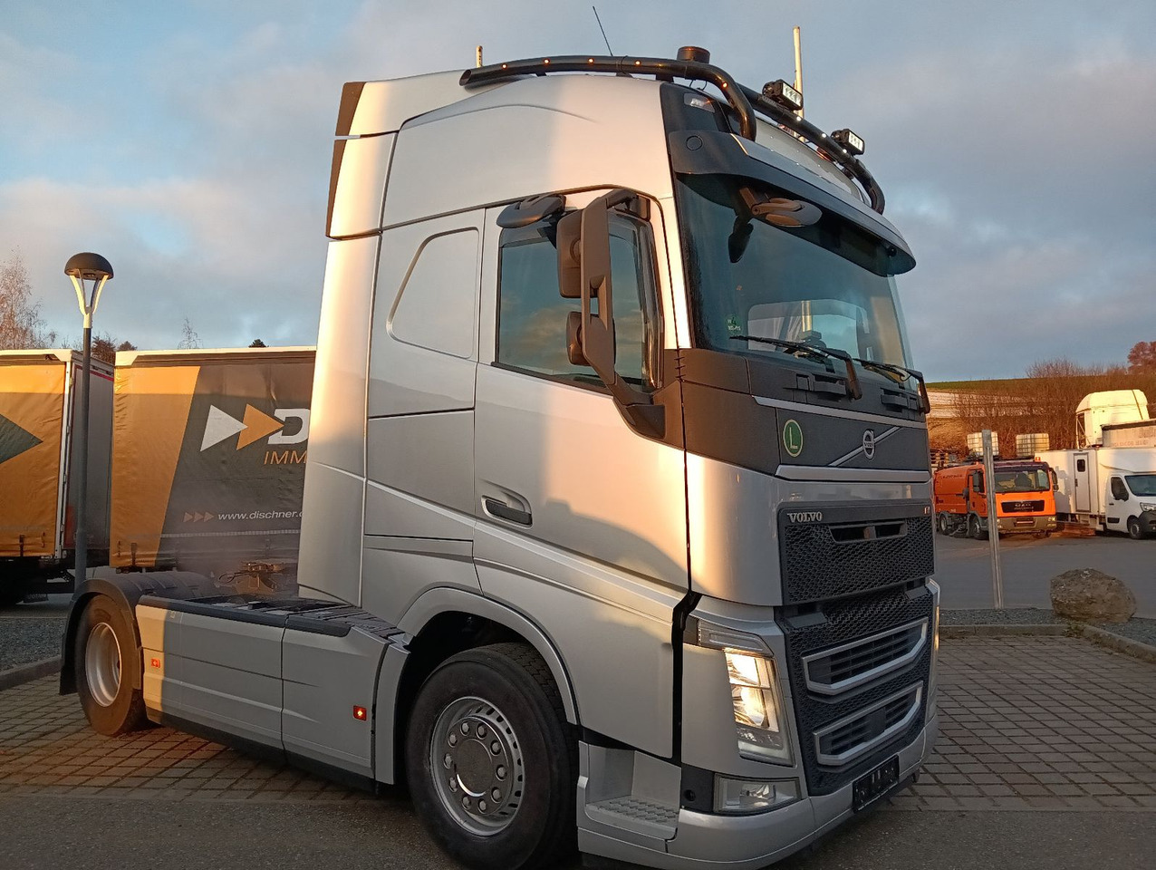 Volvo FH460 Globe FullSpoiler TV I-PARC 2xTank German - Trekker: afbeelding 2 Volvo FH460 Globe FullSpoiler TV I-PARC 2xTank German - Trekker: afbeelding 2