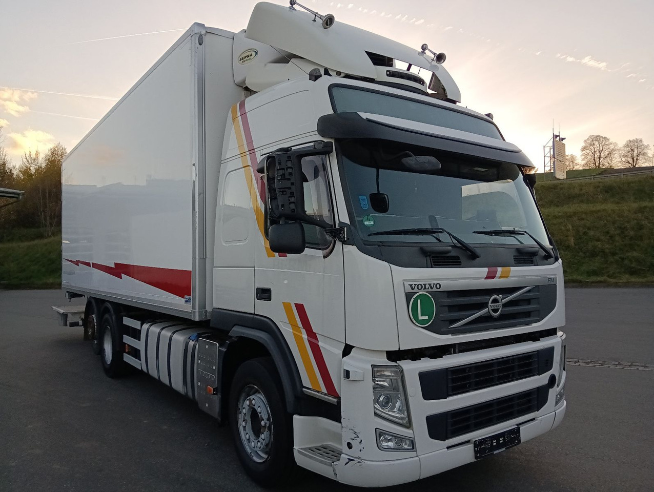Volvo FM13-460 EEV 6x2R CarrierSupra550 7,3m LBW1.5t - Koelwagen vrachtwagen: afbeelding 2 Volvo FM13-460 EEV 6x2R CarrierSupra550 7,3m LBW1.5t - Koelwagen vrachtwagen: afbeelding 2