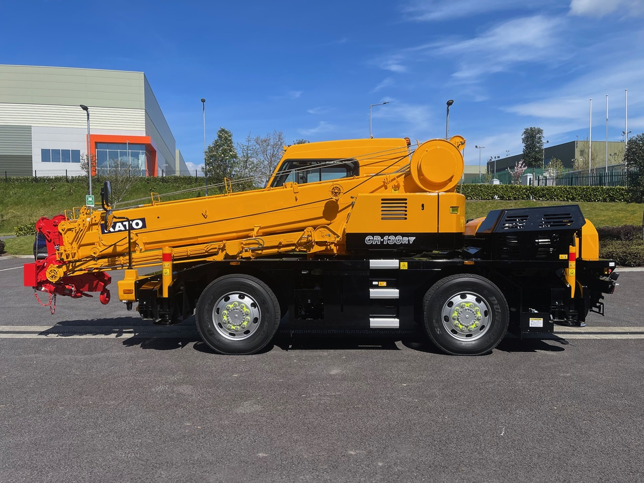 KATO CR-130Rv - 13 Ton Crane - Joystick Control & Stage V Engine - Mobiele kraan: afbeelding 2 KATO CR-130Rv - 13 Ton Crane - Joystick Control & Stage V Engine - Mobiele kraan: afbeelding 2