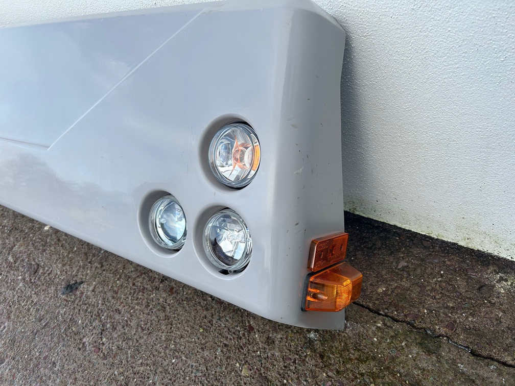 LIEBHERR Front Bumper Part Number 96001000 - Alle terrein kraan: afbeelding 2 LIEBHERR Front Bumper Part Number 96001000 - Alle terrein kraan: afbeelding 2