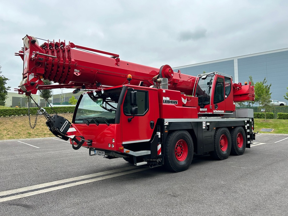 LIEBHERR LTM1060-3.1 - Like New Condition - Alle terrein kraan: afbeelding 5 LIEBHERR LTM1060-3.1 - Like New Condition - Alle terrein kraan: afbeelding 5