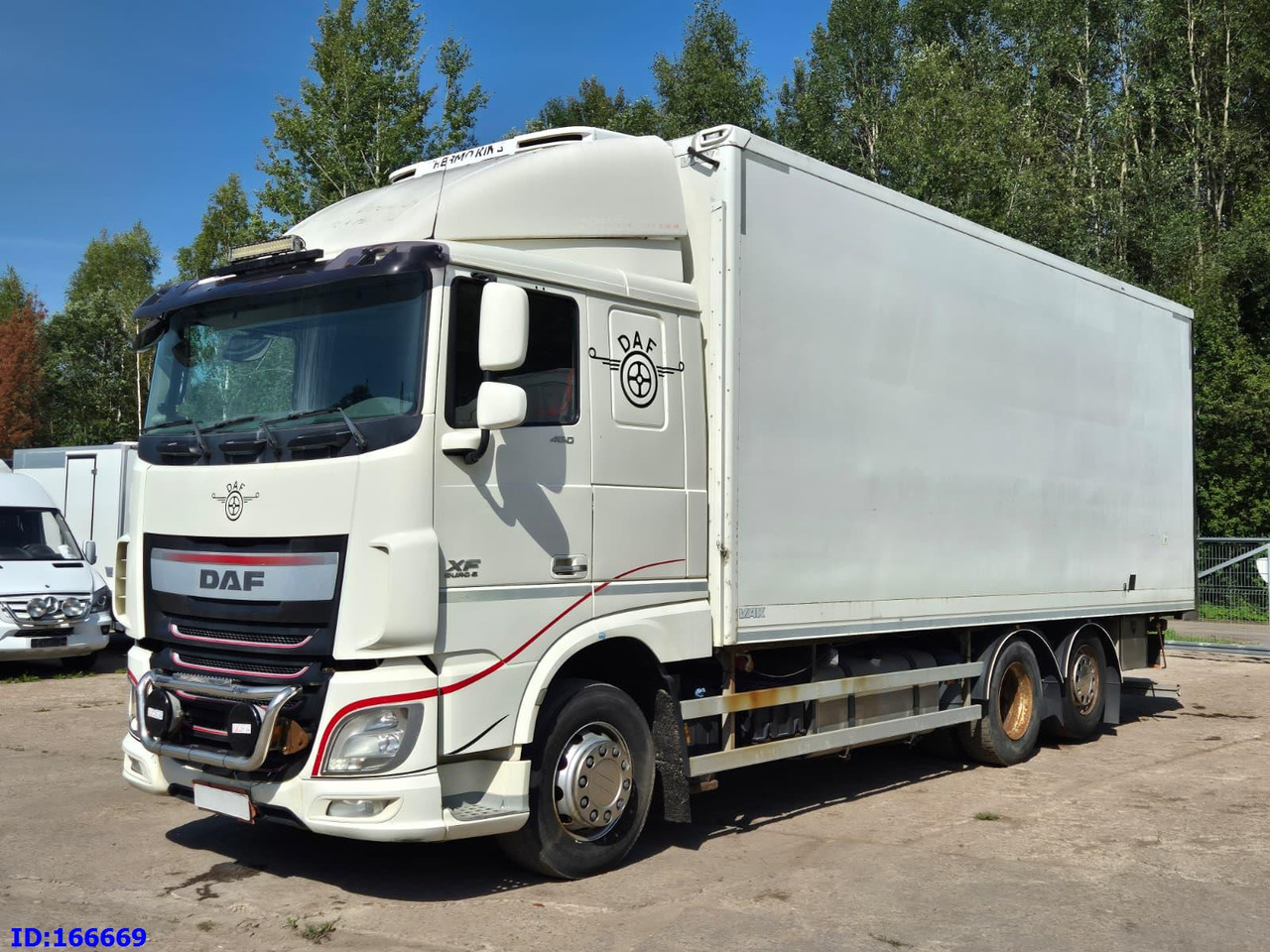 DAF XF 106.460 FAR 6X2 Euro6 - Koelwagen vrachtwagen: afbeelding 1 DAF XF 106.460 FAR 6X2 Euro6 - Koelwagen vrachtwagen: afbeelding 1