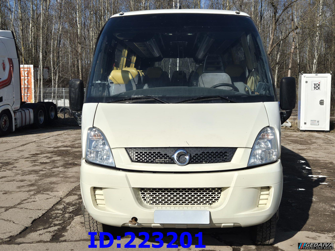 IVECO Wing 25-seater (Engine problem) - Touringcar: afbeelding 2 IVECO Wing 25-seater (Engine problem) - Touringcar: afbeelding 2