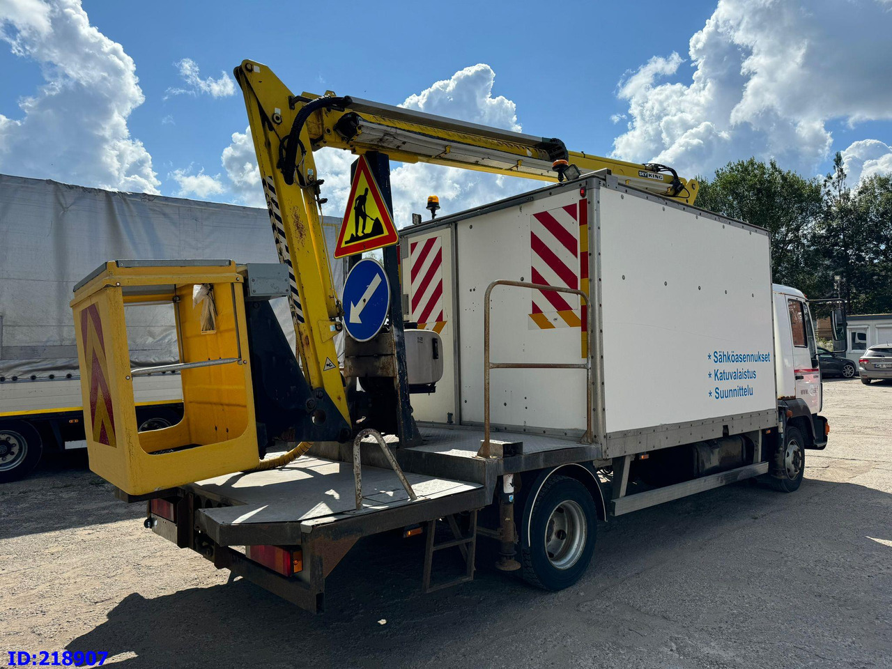 MAN LE 220C + Sky King 179TV - Vrachtwagen hoogwerker, Gemeentelijke machine/ Speciaal: afbeelding 5 MAN LE 220C + Sky King 179TV - Vrachtwagen hoogwerker, Gemeentelijke machine/ Speciaal: afbeelding 5