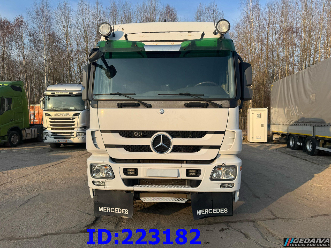 MERCEDES-BENZ Actros 2551 8x2 V8 Retarder - Haakarmsysteem vrachtwagen: afbeelding 2 MERCEDES-BENZ Actros 2551 8x2 V8 Retarder - Haakarmsysteem vrachtwagen: afbeelding 2
