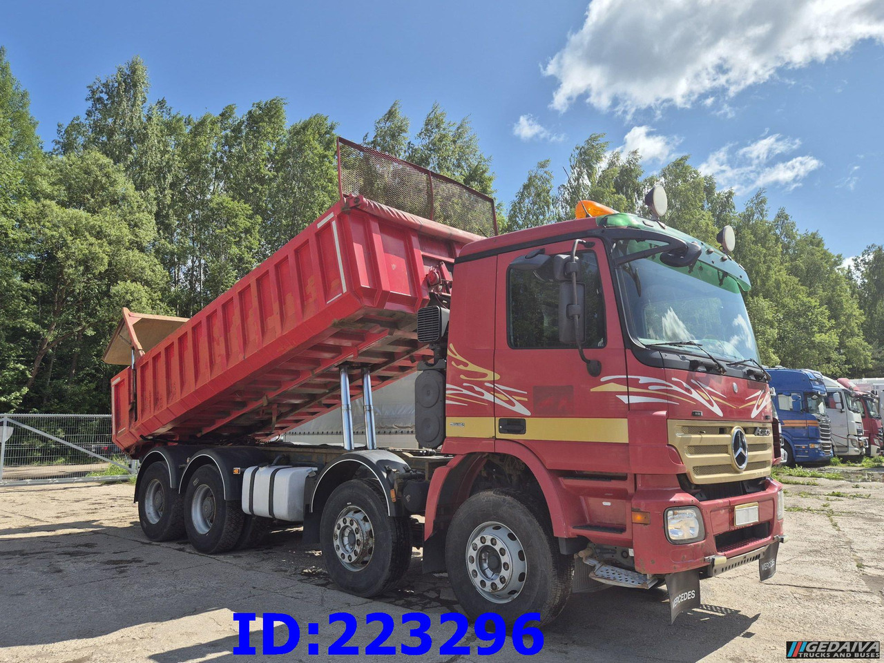 MERCEDES-BENZ Actros 3244 8x4 Big axle Euro5 - Kipper vrachtwagen: afbeelding 4 MERCEDES-BENZ Actros 3244 8x4 Big axle Euro5 - Kipper vrachtwagen: afbeelding 4