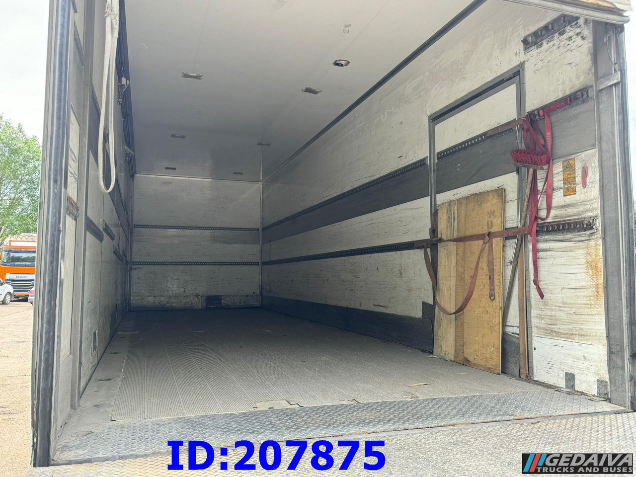 Isotherm vrachtwagen MERCEDES-BENZ Axor 1829 - Euro5 - Manual: afbeelding 6