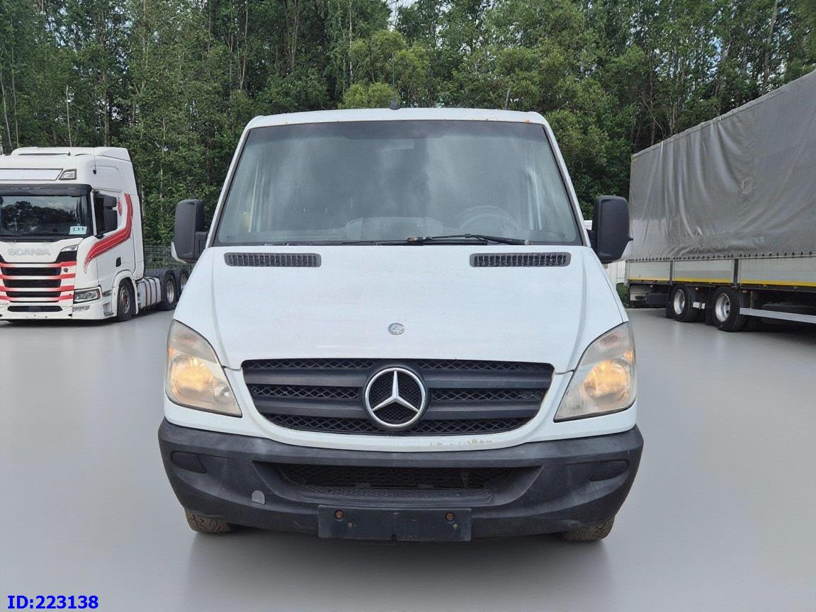 MERCEDES-BENZ Sprinter 213 - Euro5 - Touringcar: afbeelding 2 MERCEDES-BENZ Sprinter 213 - Euro5 - Touringcar: afbeelding 2