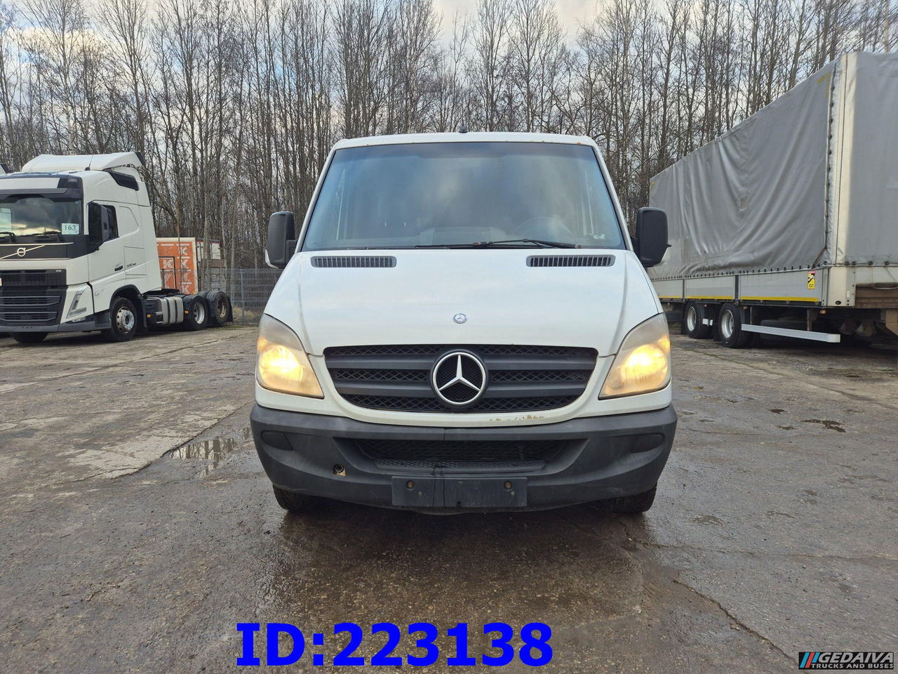 MERCEDES-BENZ Sprinter 213 - Euro5 - Touringcar: afbeelding 2 MERCEDES-BENZ Sprinter 213 - Euro5 - Touringcar: afbeelding 2