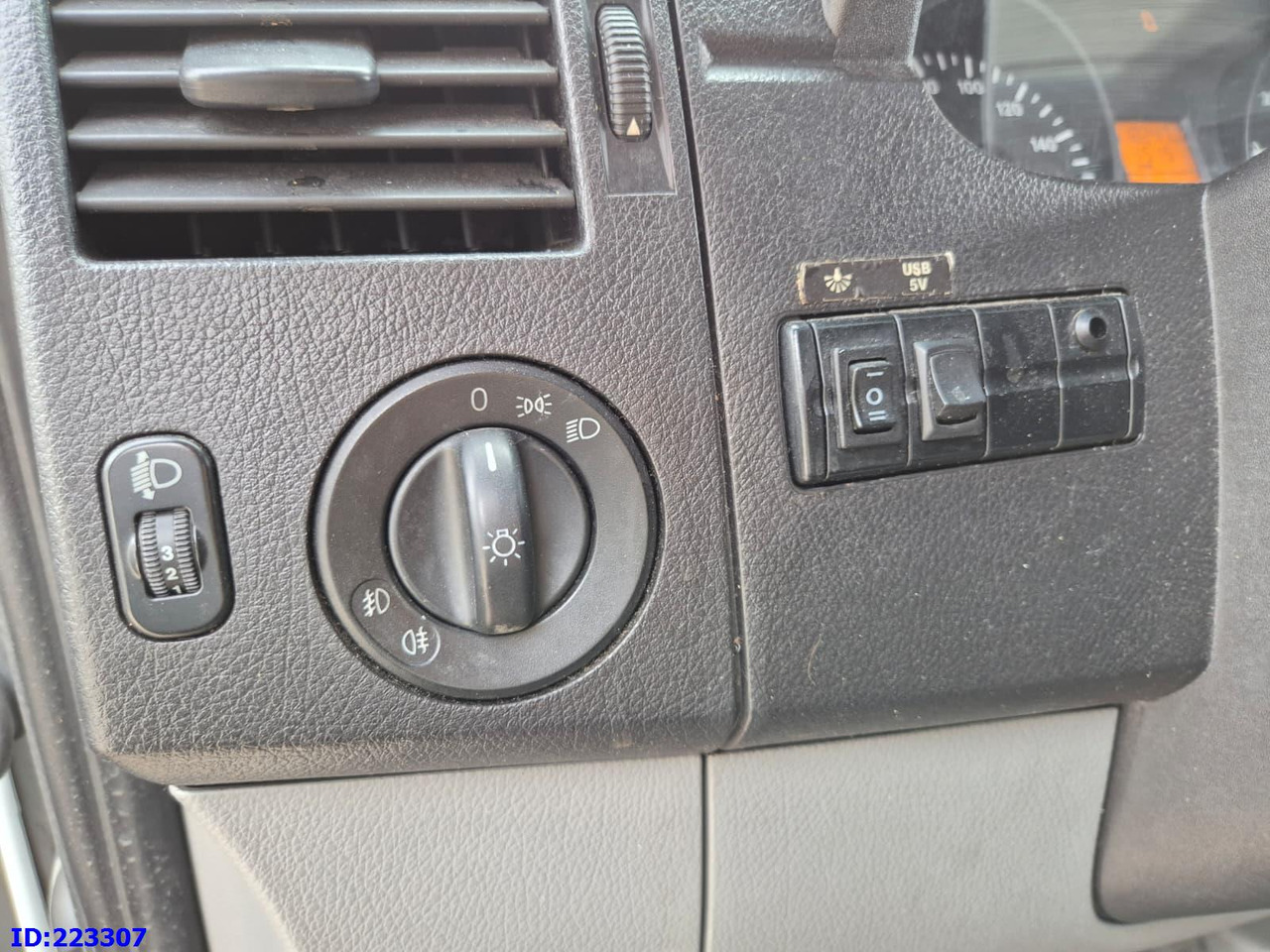 Bestelwagen met dubbele cabine MERCEDES-BENZ Sprinter 316 Euro6: afbeelding 10 Bestelwagen met dubbele cabine MERCEDES-BENZ Sprinter 316 Euro6: afbeelding 10