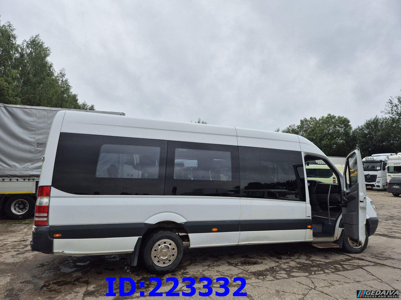 MERCEDES-BENZ Sprinter 516 VIP - 20 places - Touringcar: afbeelding 5 MERCEDES-BENZ Sprinter 516 VIP - 20 places - Touringcar: afbeelding 5
