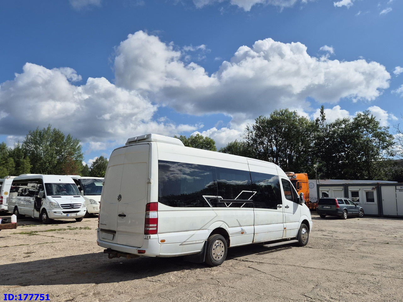 MERCEDES-BENZ Sprinter 518 - VIP - 17-seater - Minibus, Personenvervoer: afbeelding 5 MERCEDES-BENZ Sprinter 518 - VIP - 17-seater - Minibus, Personenvervoer: afbeelding 5