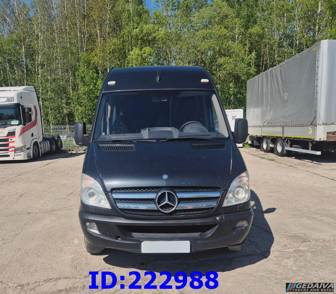 MERCEDES-BENZ Sprinter 519 VIP - 17 Seater - Touringcar: afbeelding 2 MERCEDES-BENZ Sprinter 519 VIP - 17 Seater - Touringcar: afbeelding 2
