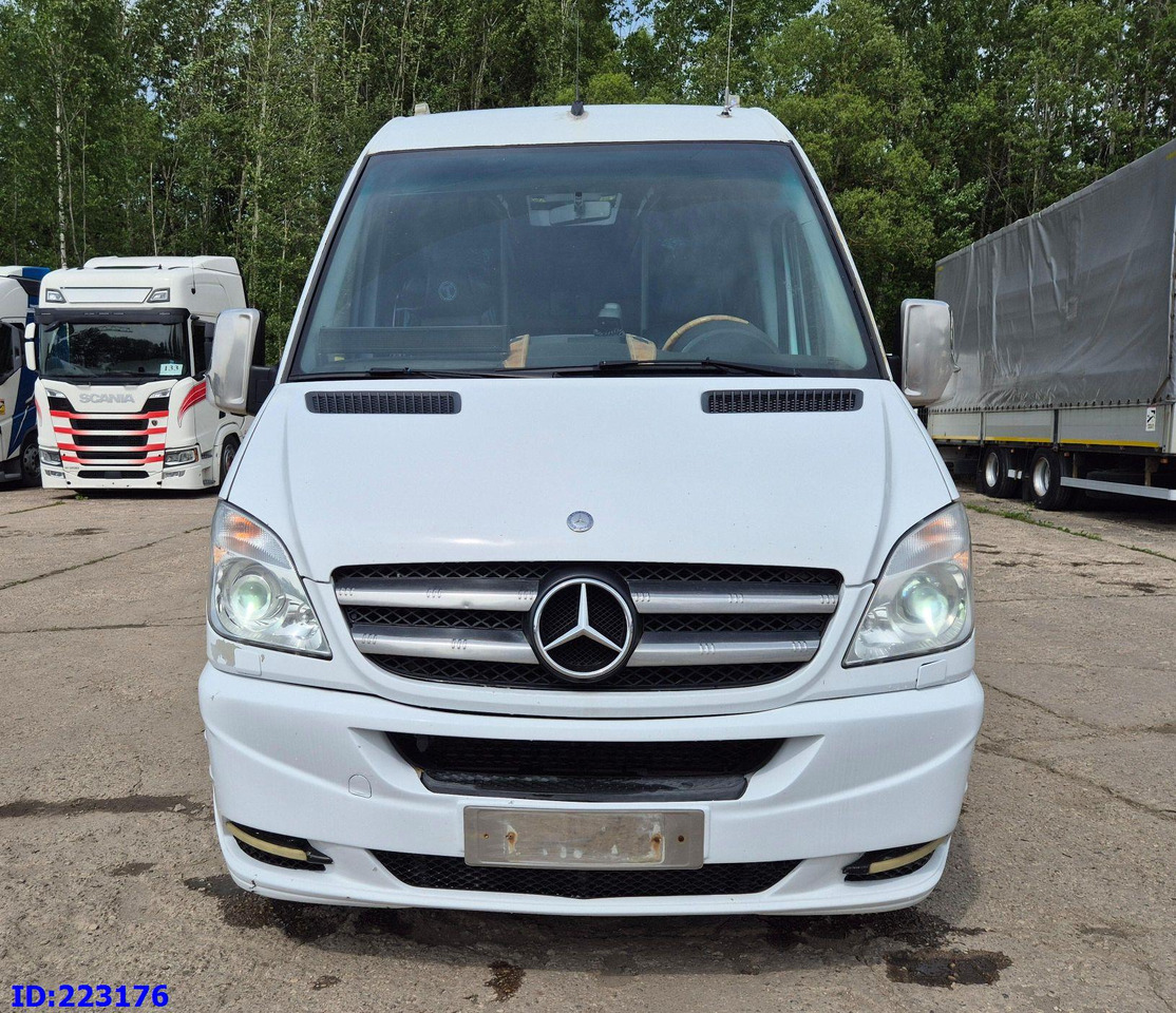 MERCEDES-BENZ Sprinter 519 VIP Luxury - Minibus, Personenvervoer: afbeelding 2 MERCEDES-BENZ Sprinter 519 VIP Luxury - Minibus, Personenvervoer: afbeelding 2