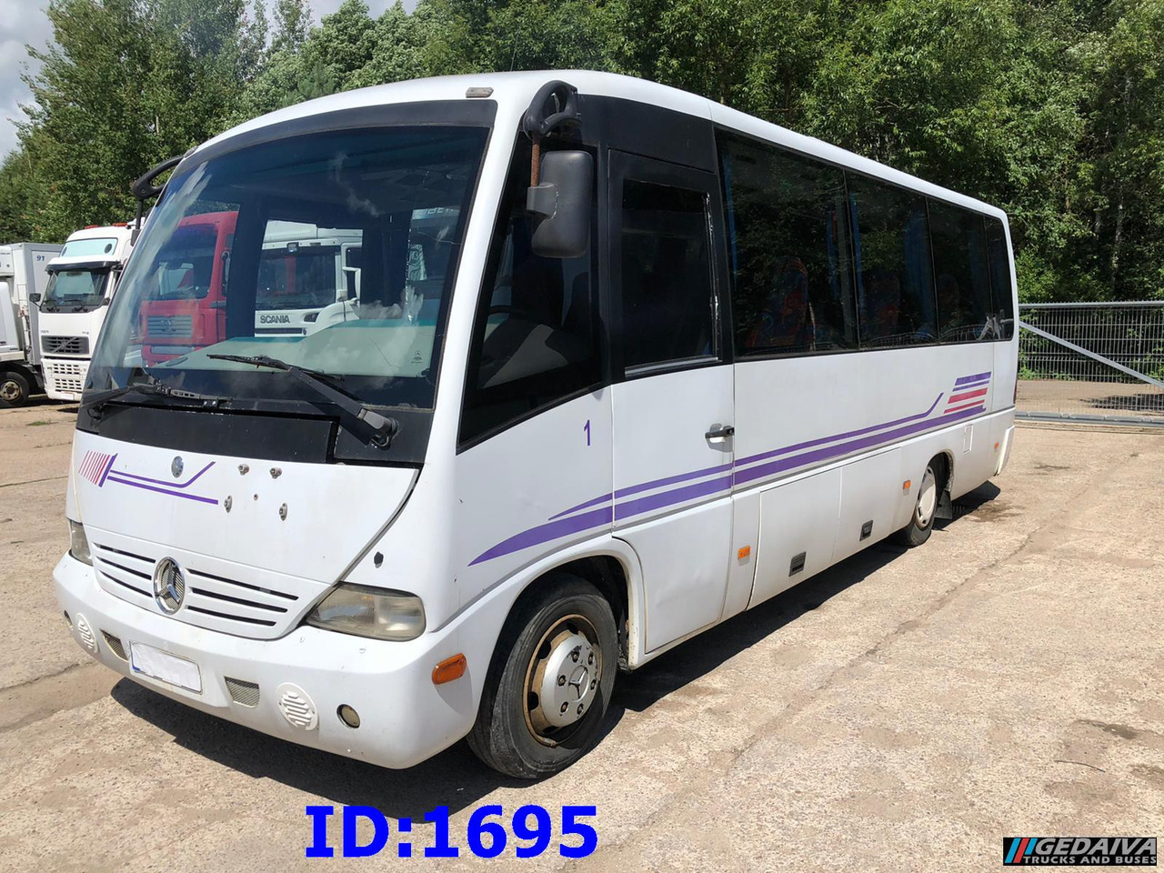 MERCEDES-BENZ Vario Medio 815 30-Seater - Touringcar: afbeelding 4 MERCEDES-BENZ Vario Medio 815 30-Seater - Touringcar: afbeelding 4