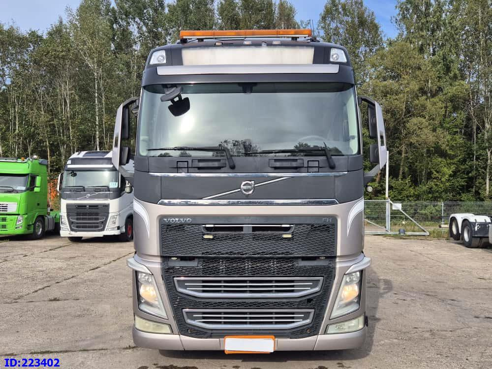 VOLVO FH13 540HP 6x4 low mileage 660.000 km. hydraulics - Trekker: afbeelding 2 VOLVO FH13 540HP 6x4 low mileage 660.000 km. hydraulics - Trekker: afbeelding 2
