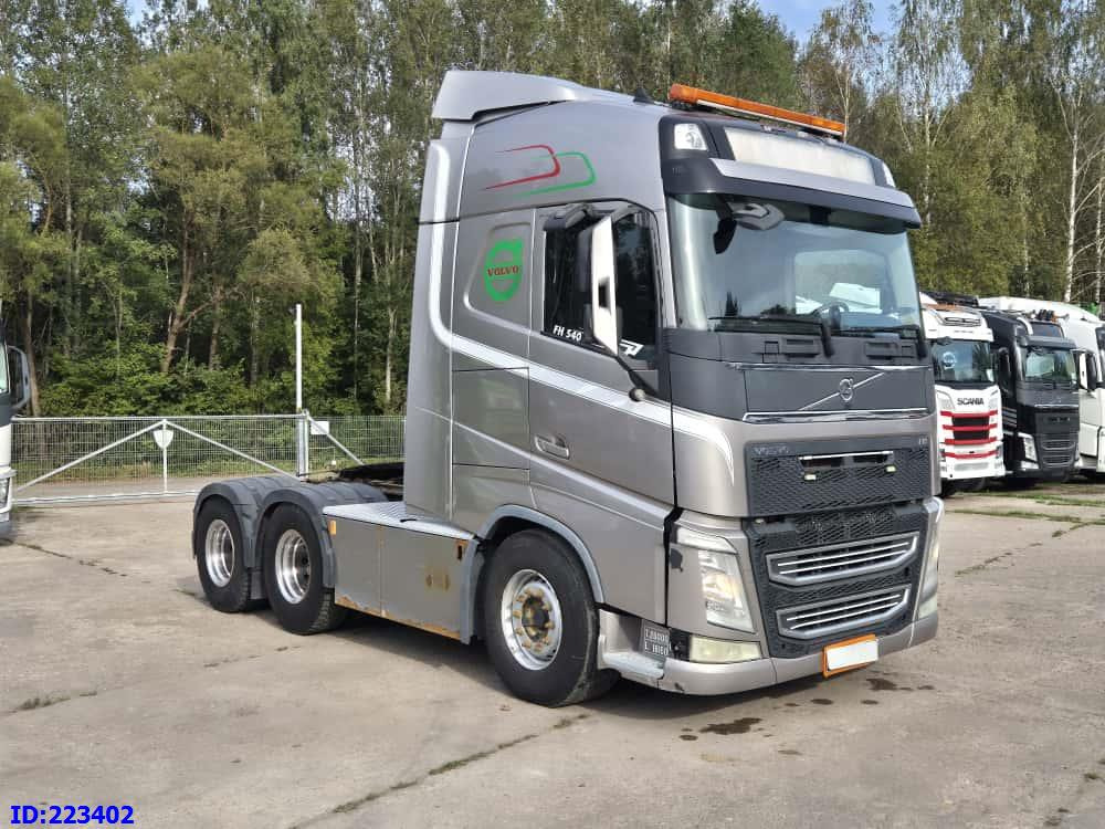 VOLVO FH13 540HP 6x4 low mileage 660.000 km. hydraulics - Trekker: afbeelding 4 VOLVO FH13 540HP 6x4 low mileage 660.000 km. hydraulics - Trekker: afbeelding 4