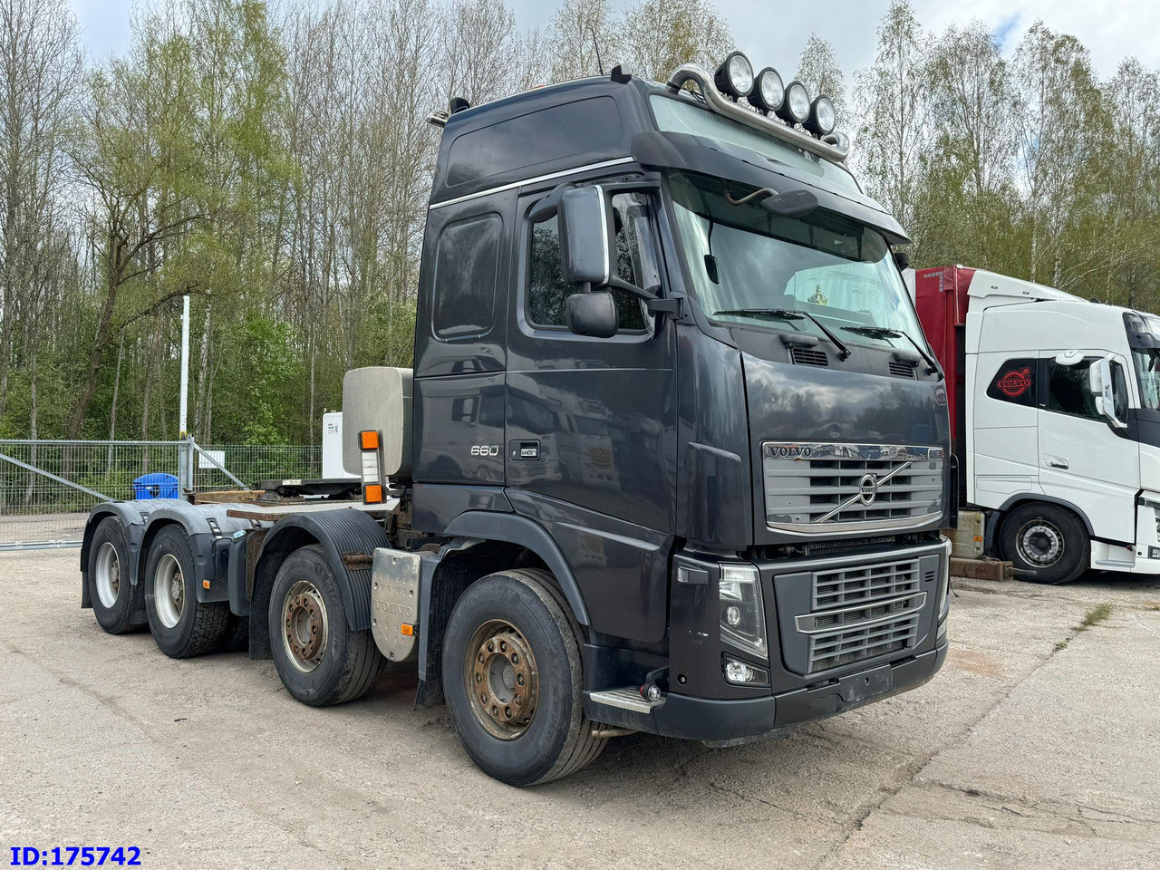VOLVO FH16 660HP 8x4 - Trekker: afbeelding 4 VOLVO FH16 660HP 8x4 - Trekker: afbeelding 4