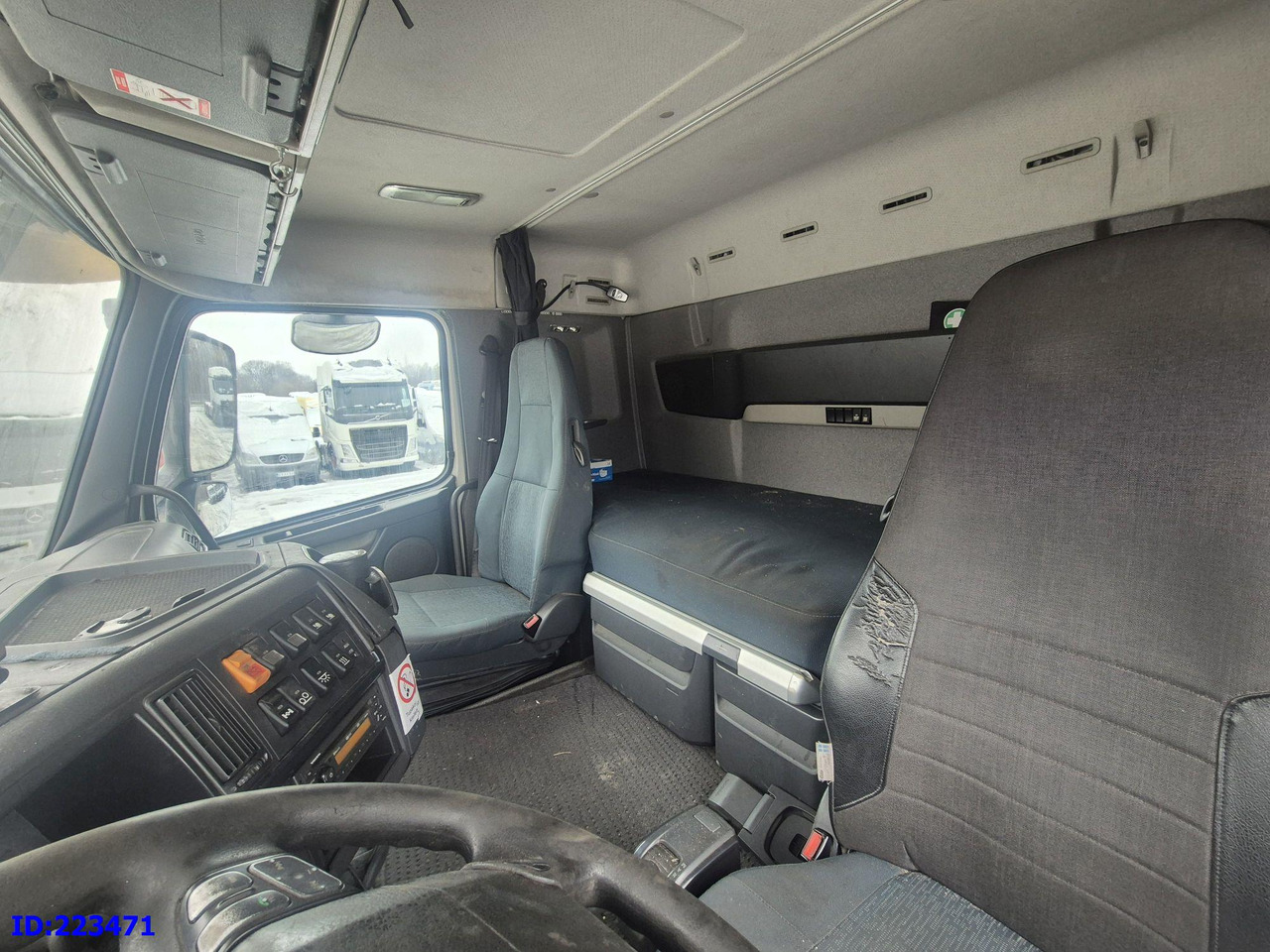 Chassis vrachtwagen VOLVO FH 420HP 6×2 Steering axle: afbeelding 11