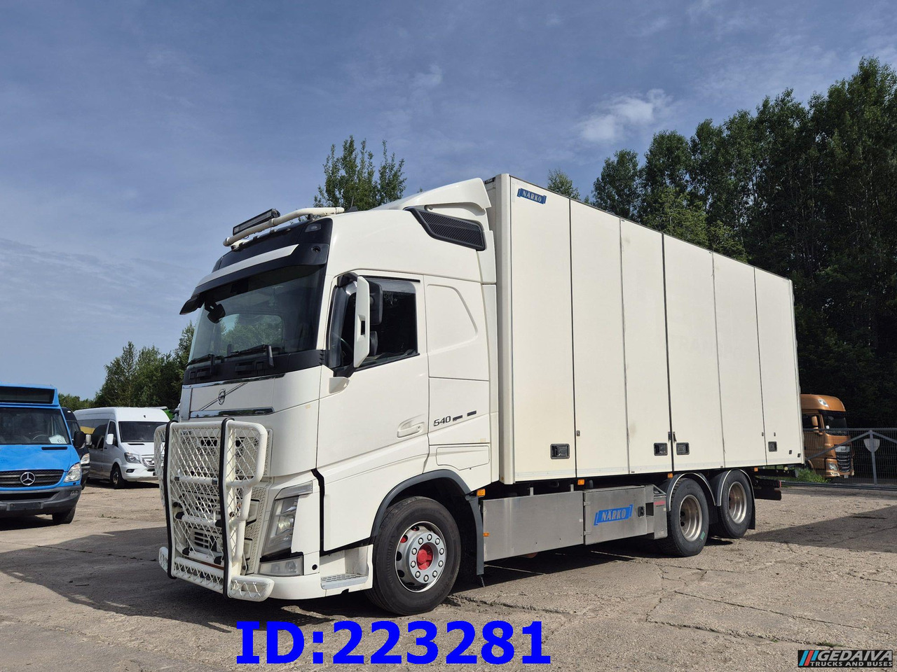 VOLVO FH13 540HP 6x2 (10 tyre) Euro6 - Isotherm vrachtwagen: afbeelding 1 VOLVO FH13 540HP 6x2 (10 tyre) Euro6 - Isotherm vrachtwagen: afbeelding 1