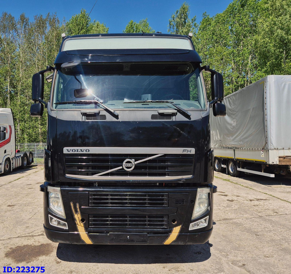 VOLVO FH13 540HP 8X4 (Steering axle) RETARDER - Chassis vrachtwagen: afbeelding 2 VOLVO FH13 540HP 8X4 (Steering axle) RETARDER - Chassis vrachtwagen: afbeelding 2