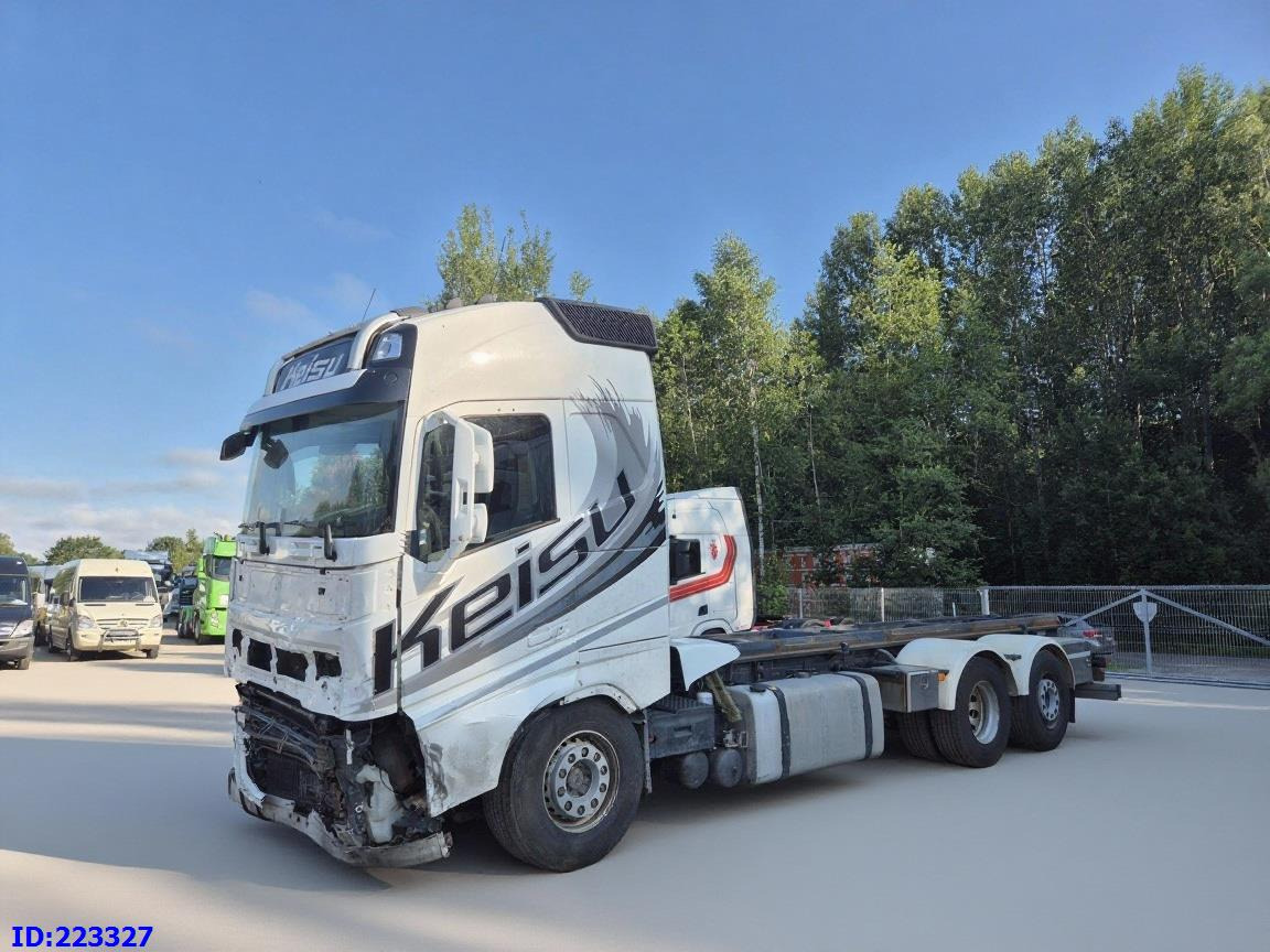 VOLVO FH13 550HP 6x2 ( Drivable condition ) - Chassis vrachtwagen: afbeelding 1 VOLVO FH13 550HP 6x2 ( Drivable condition ) - Chassis vrachtwagen: afbeelding 1