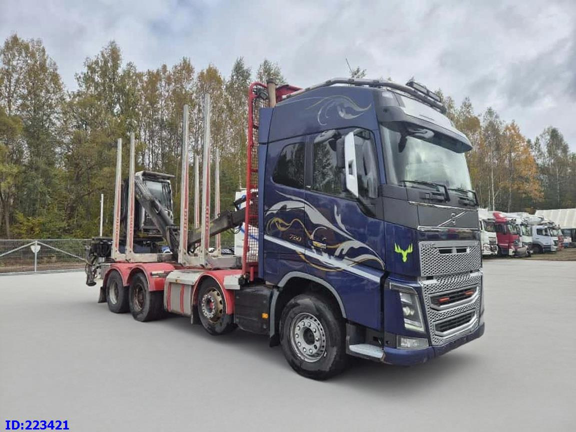 VOLVO FH16 750HP 8x4 + KESLA CRANE - Houttransport: afbeelding 4 VOLVO FH16 750HP 8x4 + KESLA CRANE - Houttransport: afbeelding 4