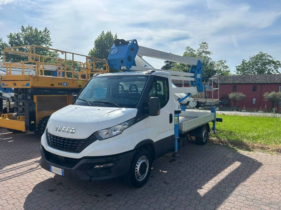 Socage 20D  - Vrachtwagen hoogwerker: afbeelding 1 Socage 20D  - Vrachtwagen hoogwerker: afbeelding 1