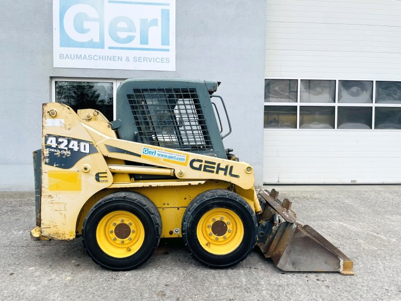 Gehl SL4240 (3746) - Schranklader: afbeelding 2 Gehl SL4240 (3746) - Schranklader: afbeelding 2