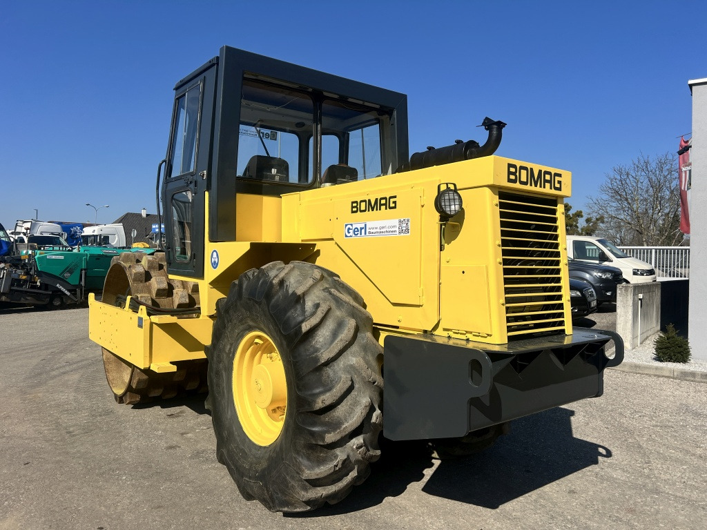 JCB Vibromax W 1402 PD (111495) - Schapenpootwals/ Grondverdichter: afbeelding 4 JCB Vibromax W 1402 PD (111495) - Schapenpootwals/ Grondverdichter: afbeelding 4