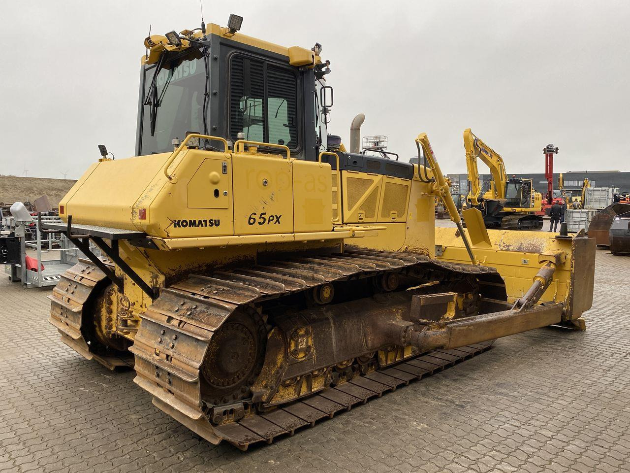 Komatsu D65PX-18 - Bulldozer: afbeelding 4 Komatsu D65PX-18 - Bulldozer: afbeelding 4
